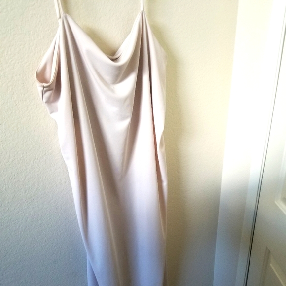 Slip cute dress - Picture 1 of 3